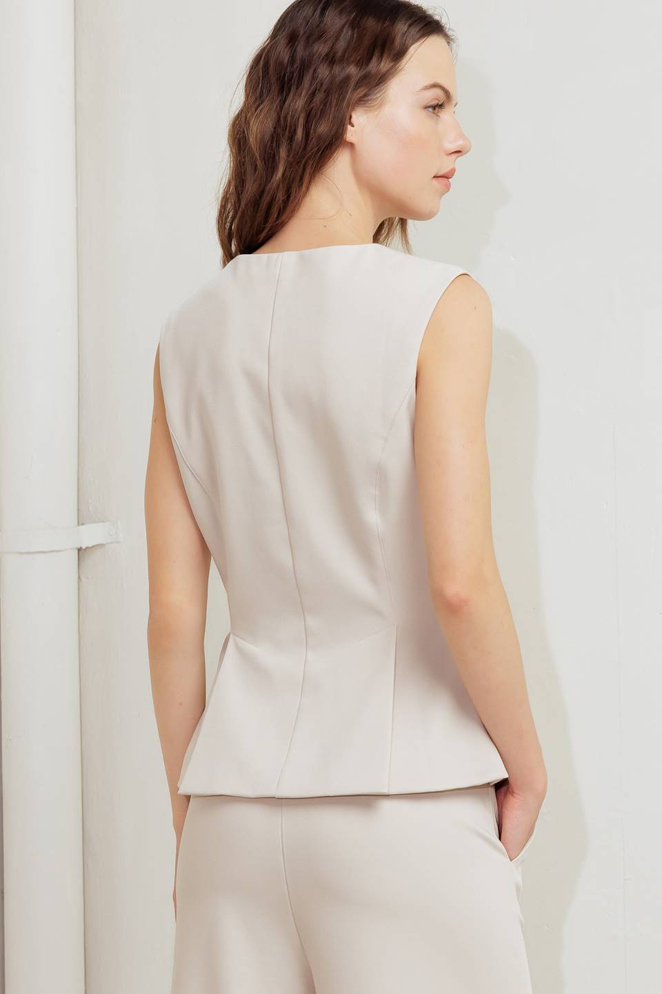 MODERN FLOW WOVEN TOP