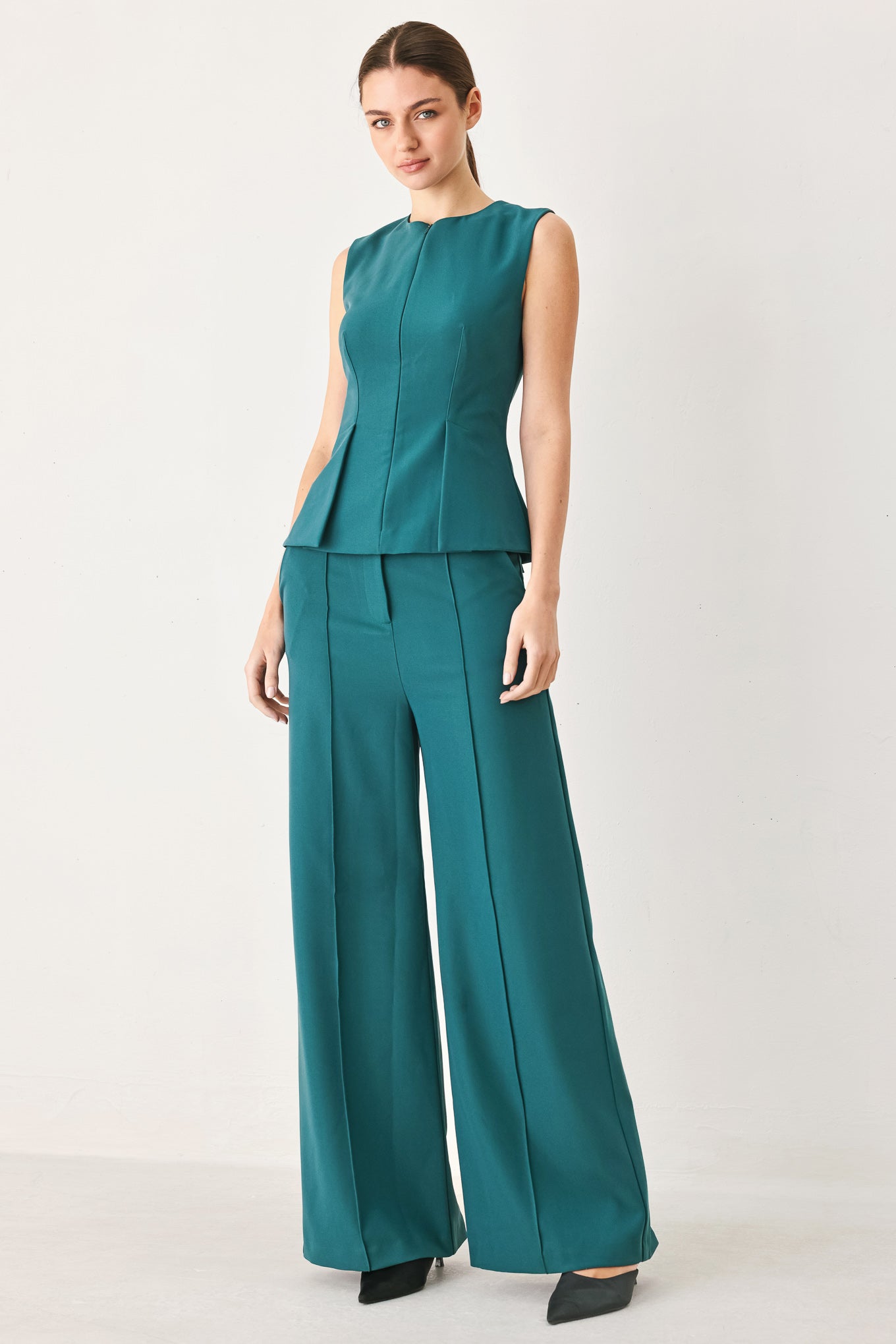 MODERN FLOW WOVEN TOP