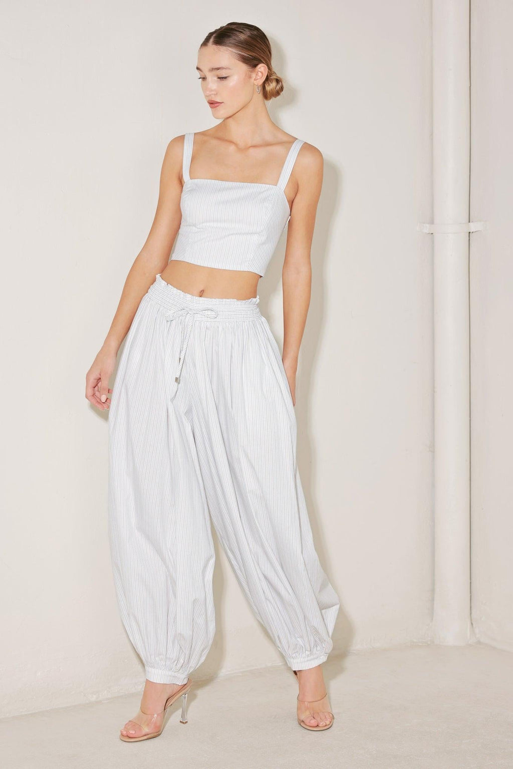 OCEAN BREEZE WOVEN CROP TOP