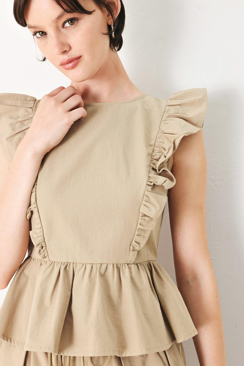 WHITE BLOSSOM WOVEN TOP