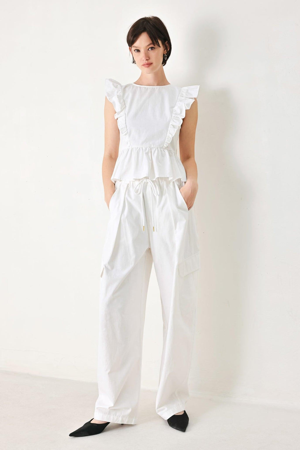 WHITE BLOSSOM WOVEN TOP