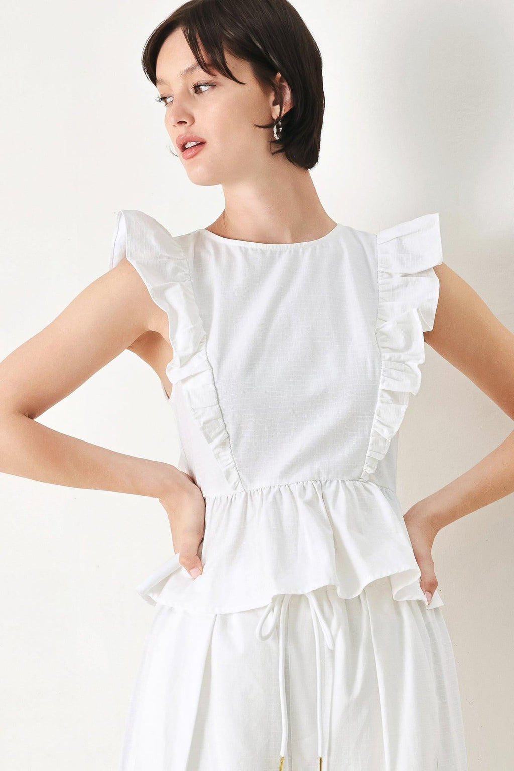WHITE BLOSSOM WOVEN TOP