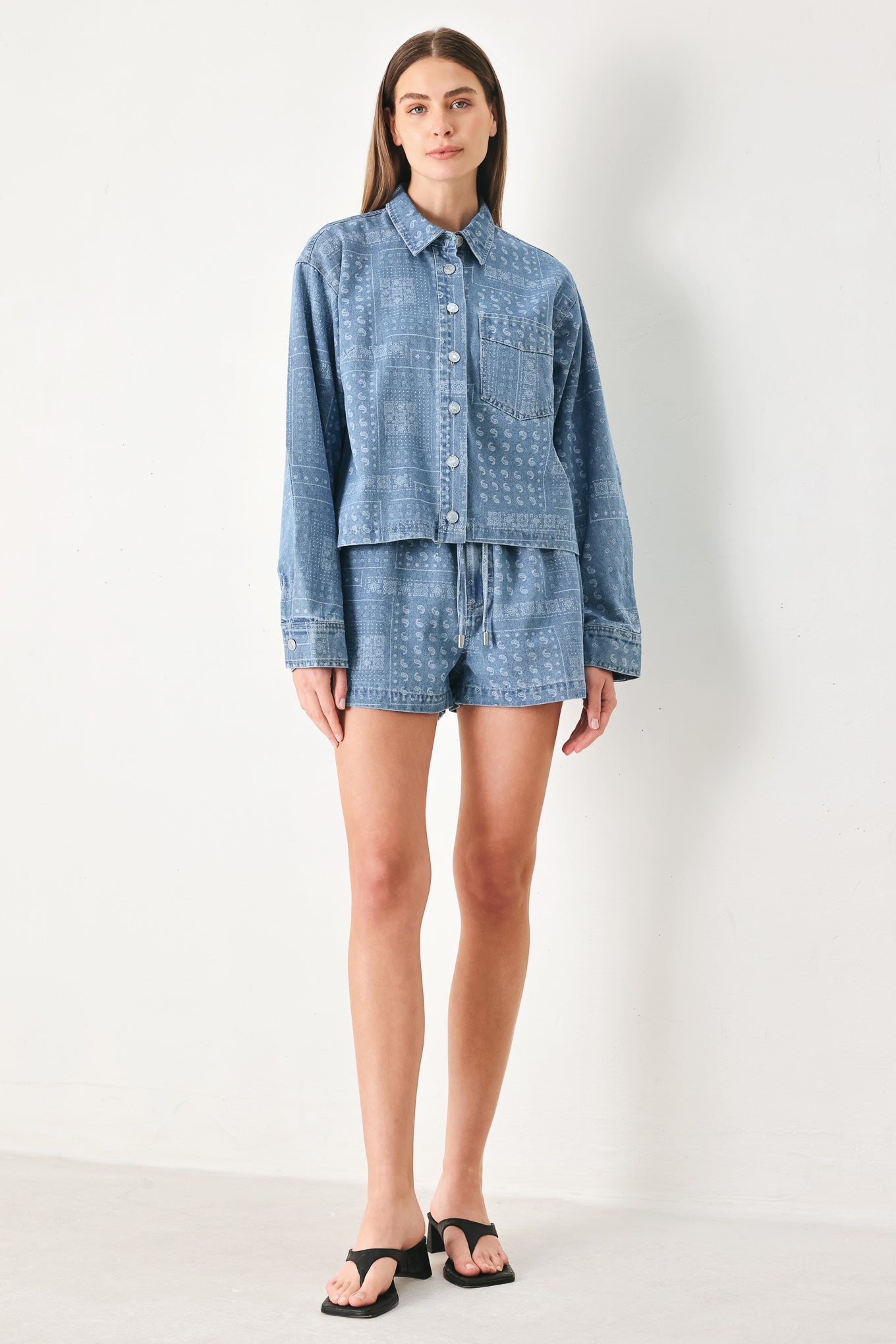 VINTAGE BANDANA DENIM SHORTS