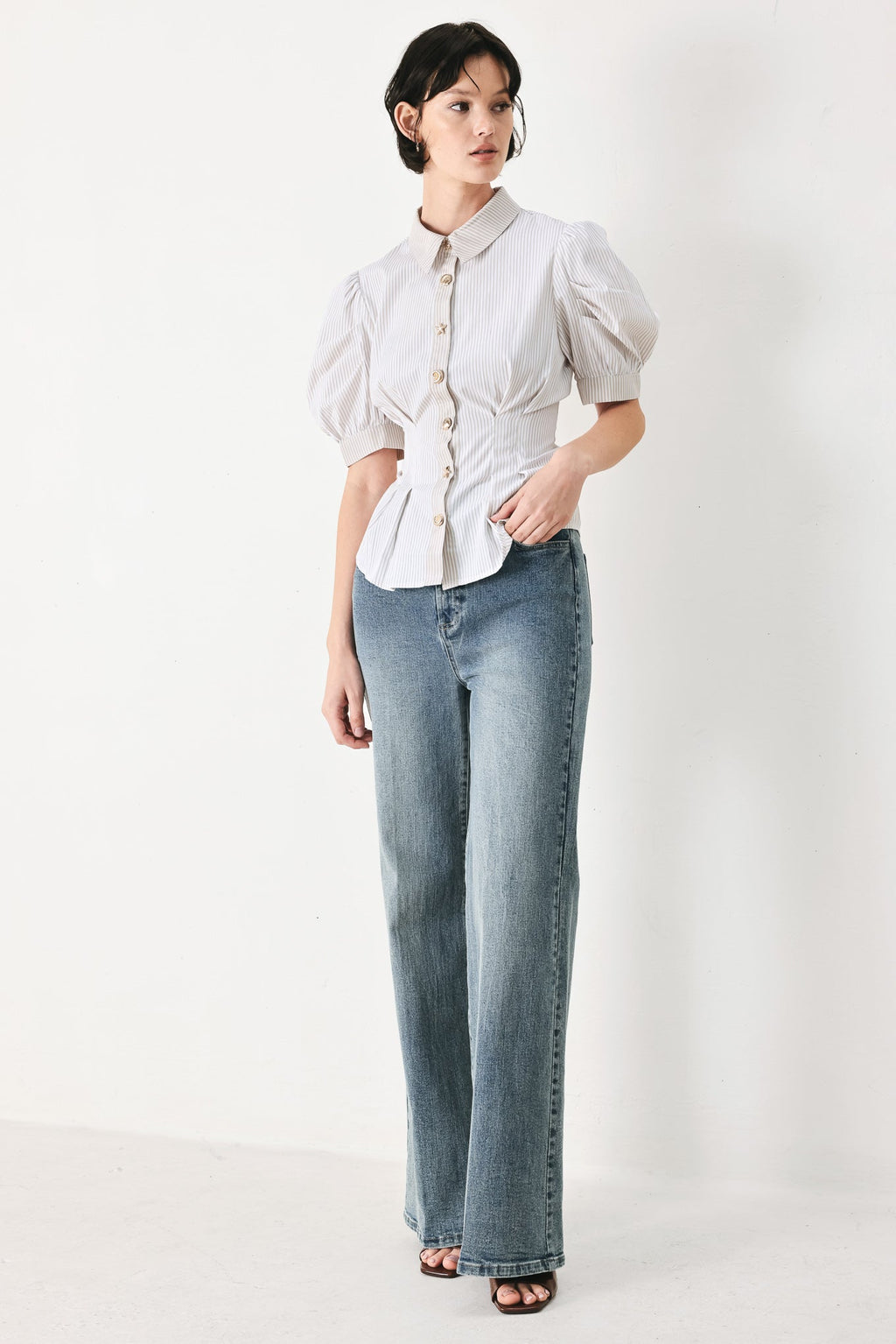 COASTAL LIGHT WOVEN TOP