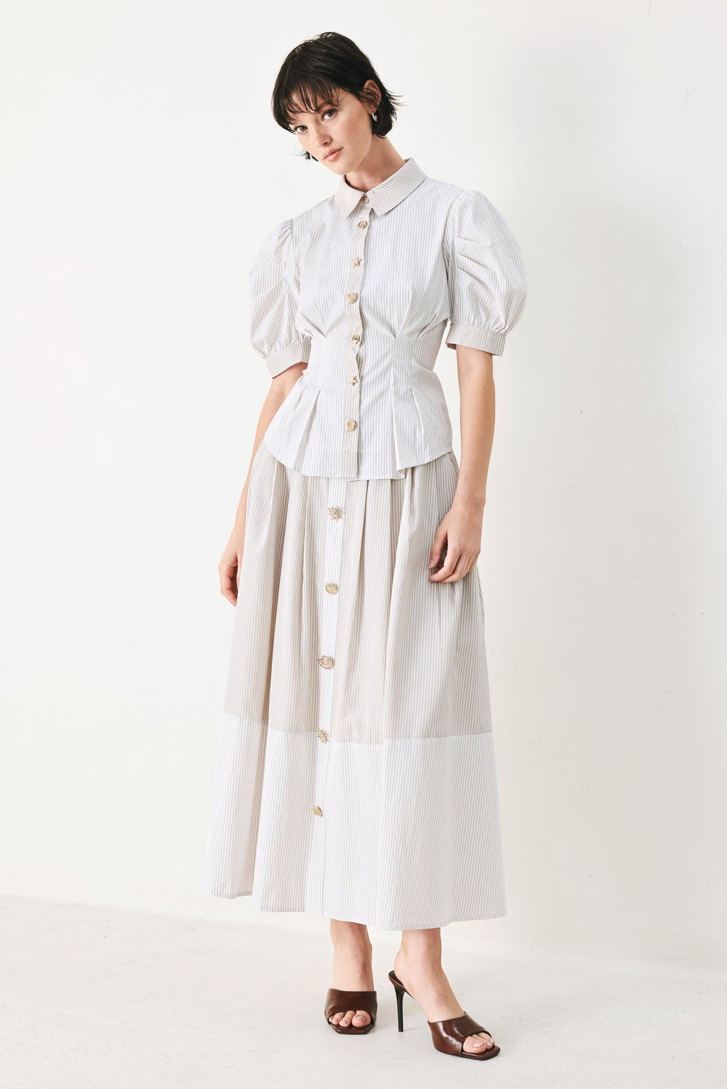 COASTAL LIGHT WOVEN TOP