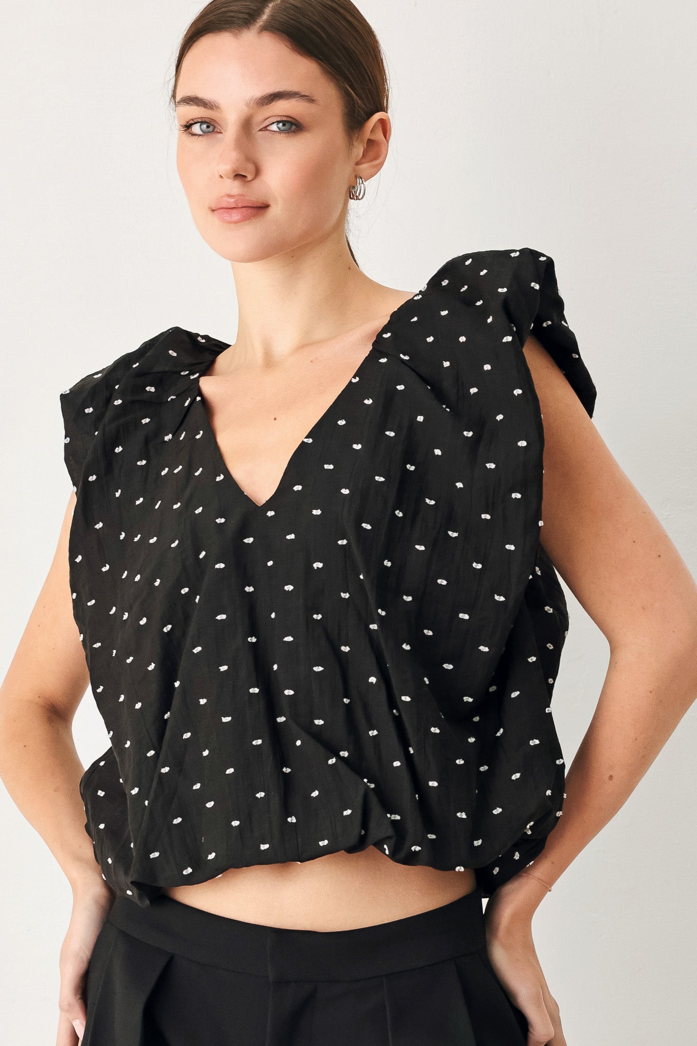 POLKA FLUTTER WOVEN TOP