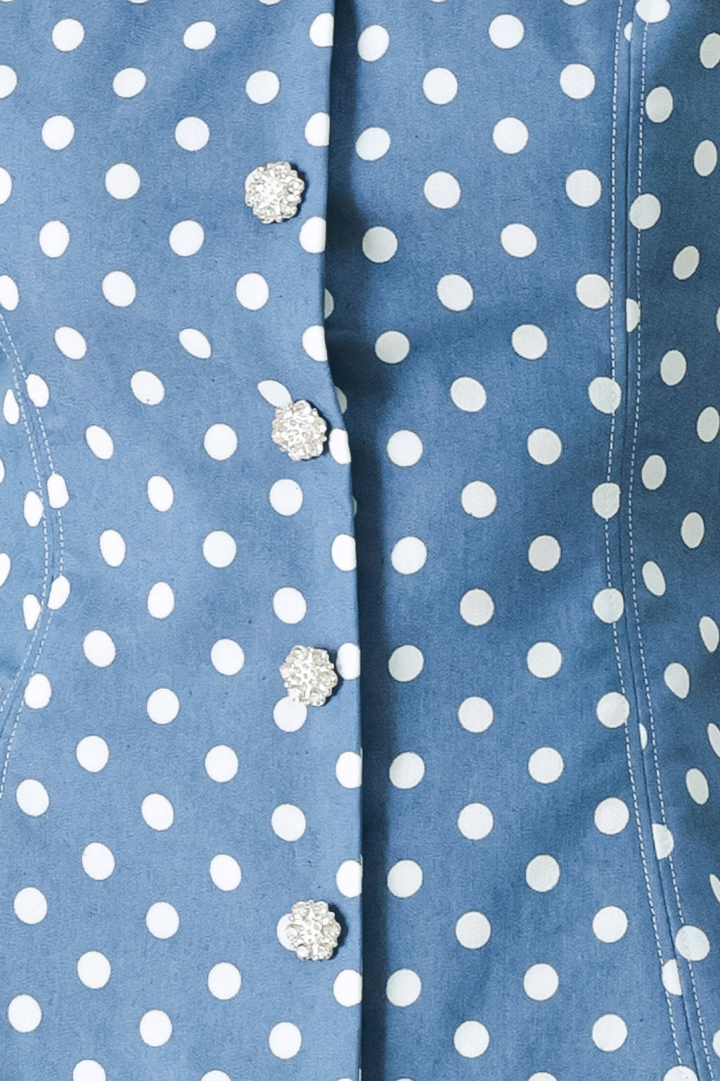 FLIRTY DOTS WOVEN TOP