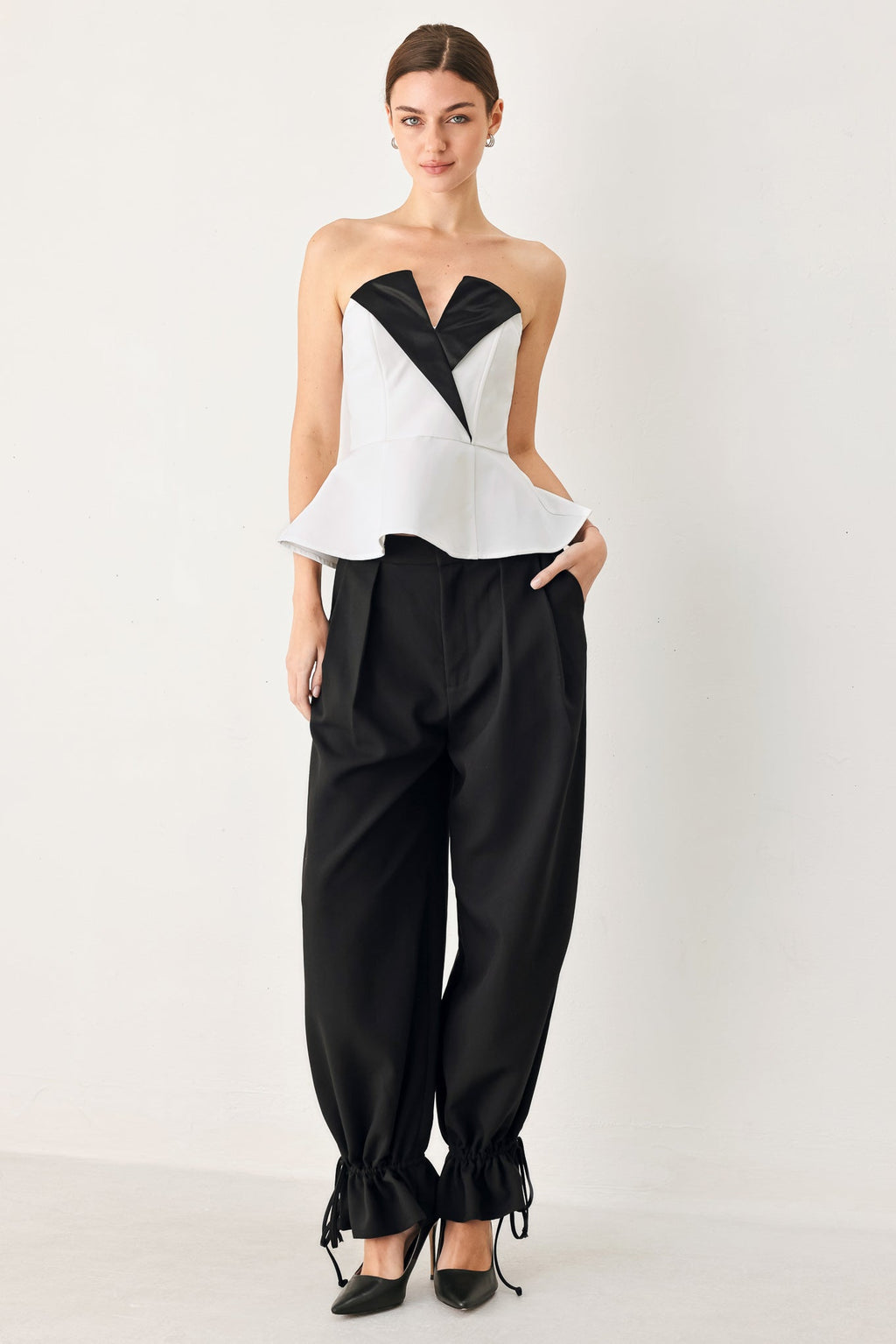 DRESS CODE WOVEN TUBE TOP