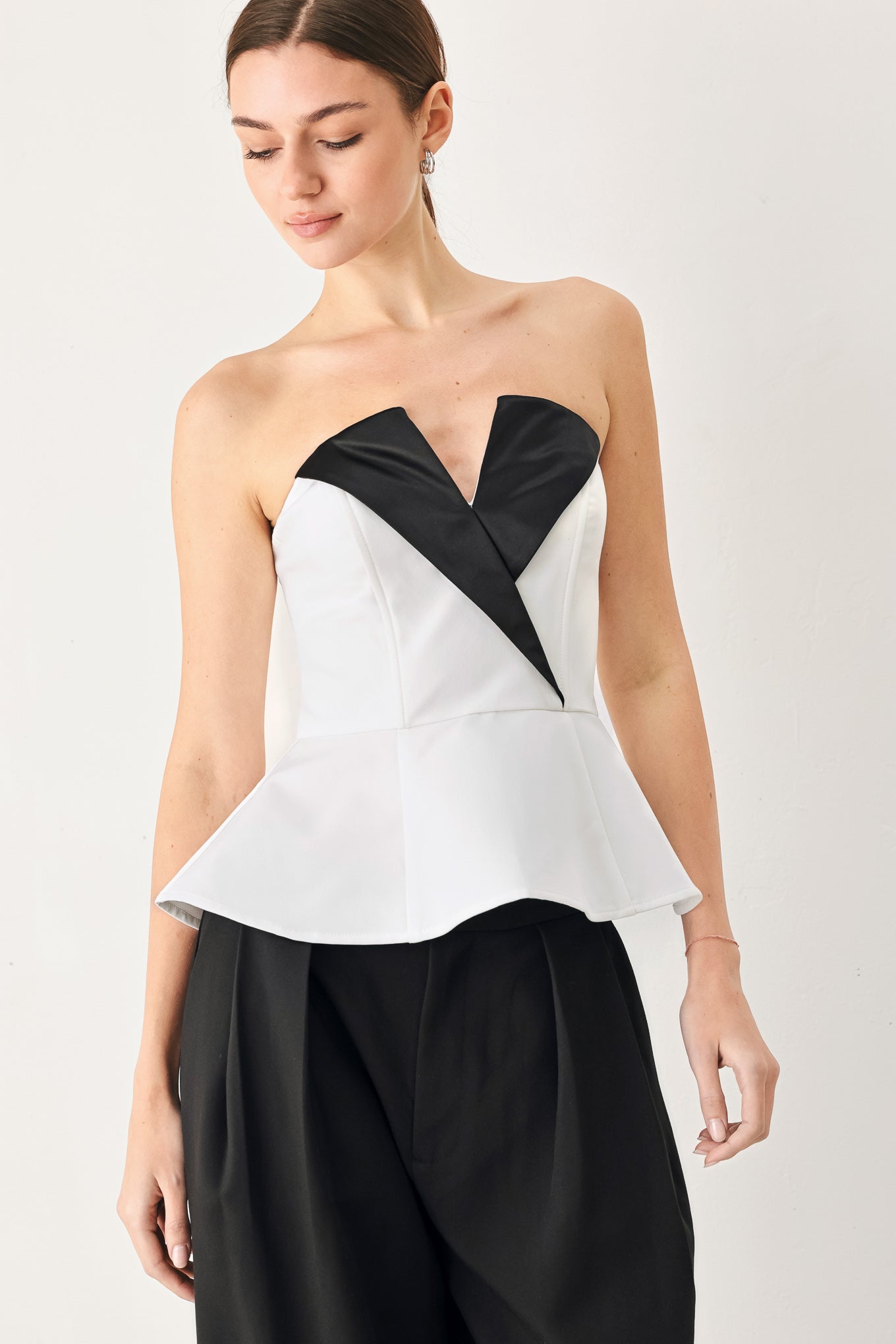 DRESS CODE WOVEN TUBE TOP