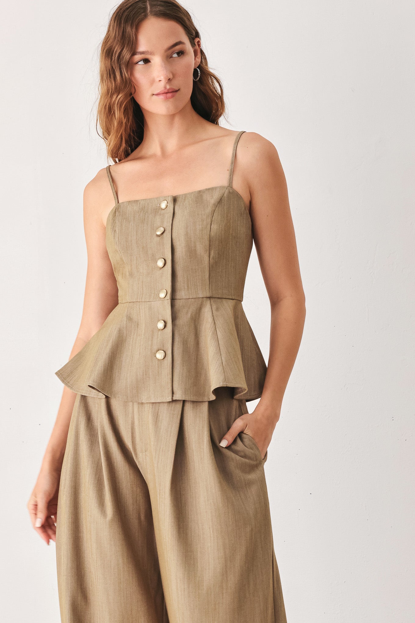 STONEWASH RELAXED WOVEN TOP
