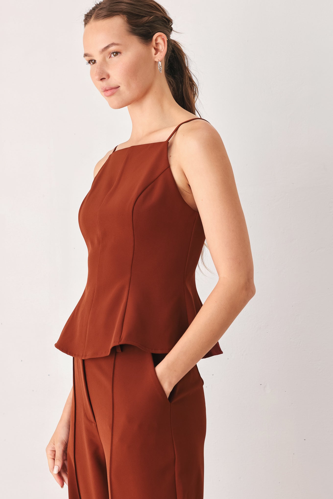 AUTUMN RUST FLOWY WOVEN TOP