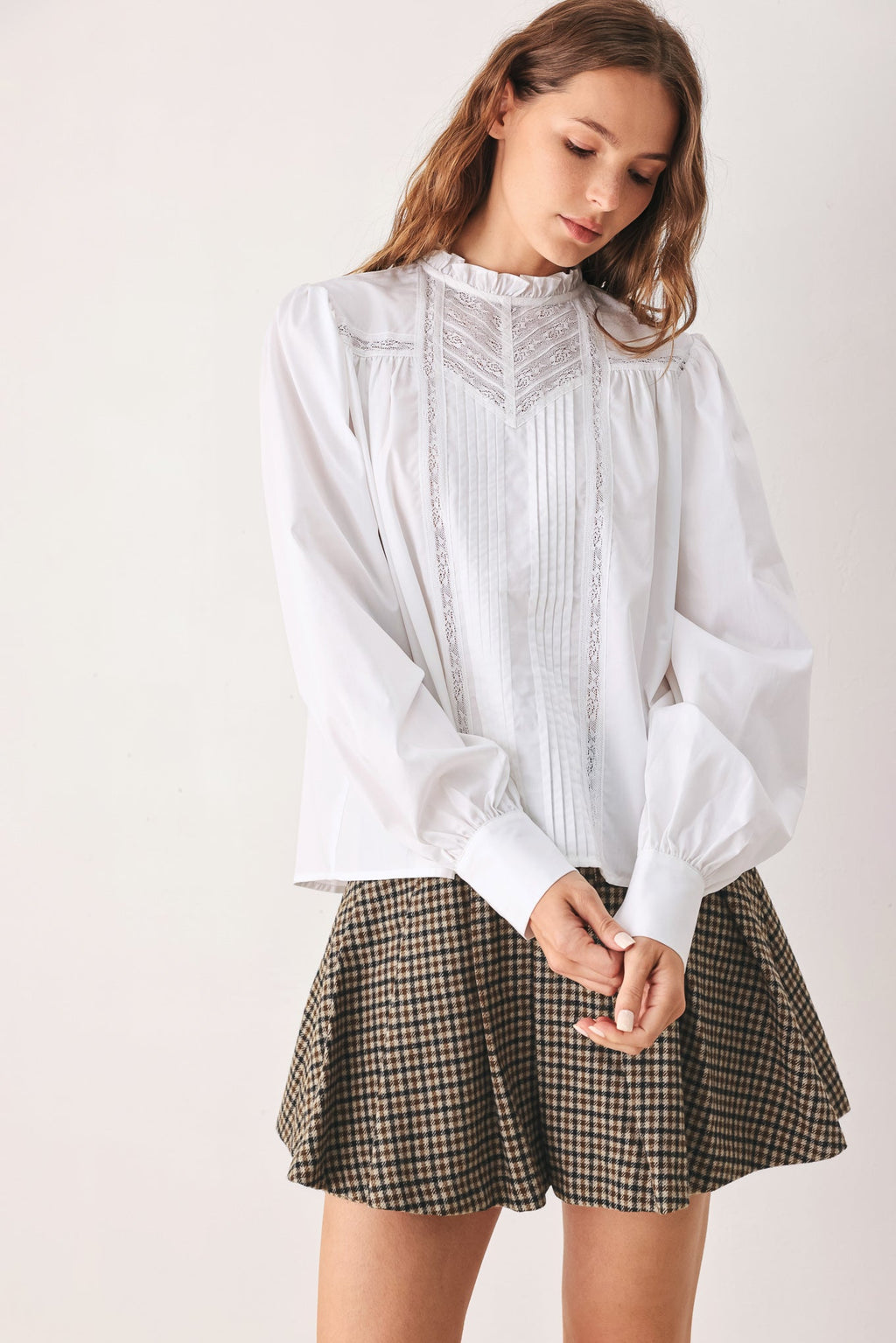 PORCELAIN VINTAGE INSPIRE WOVEN TOP