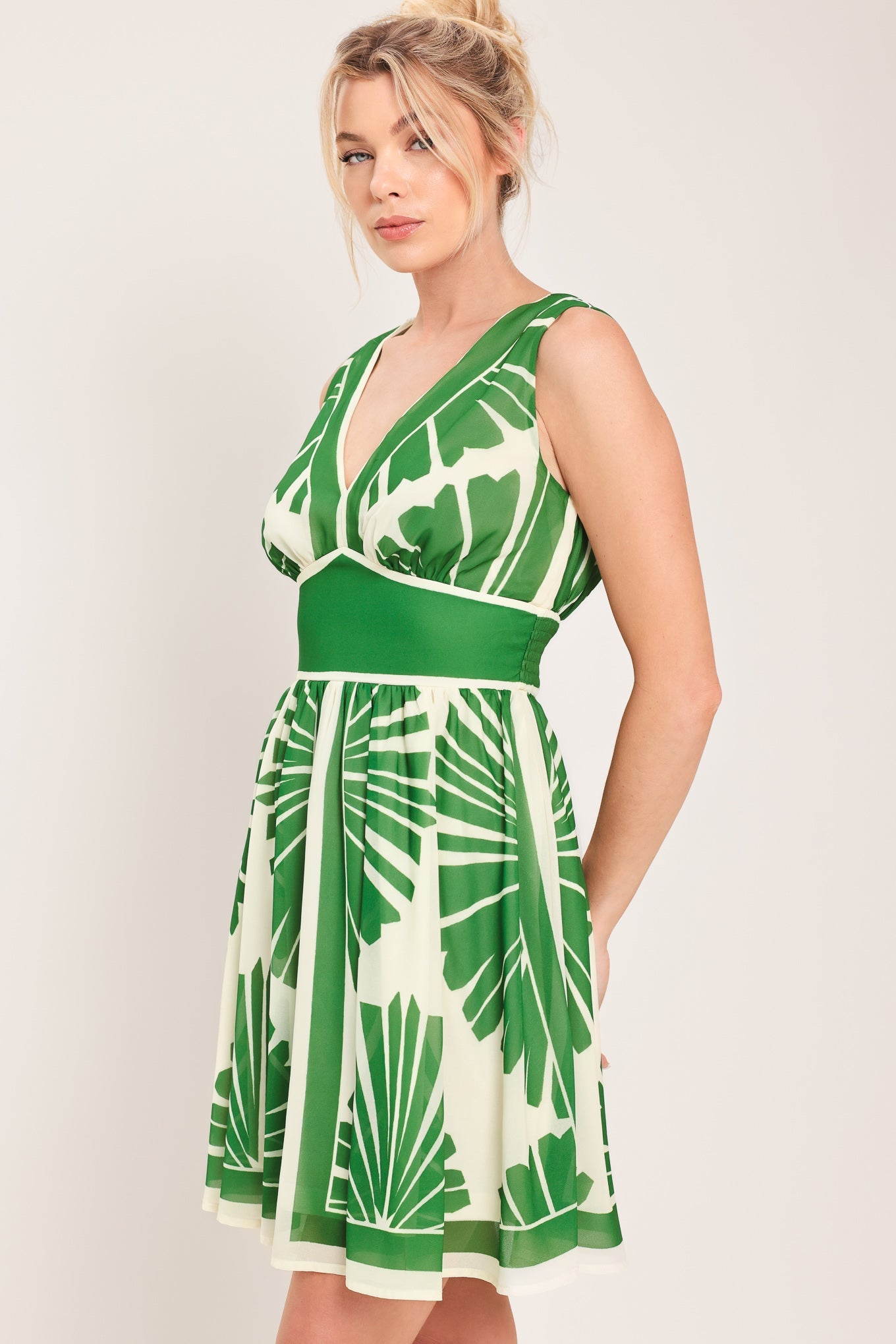 PALM BREEZE WOVEN MINI DRESS