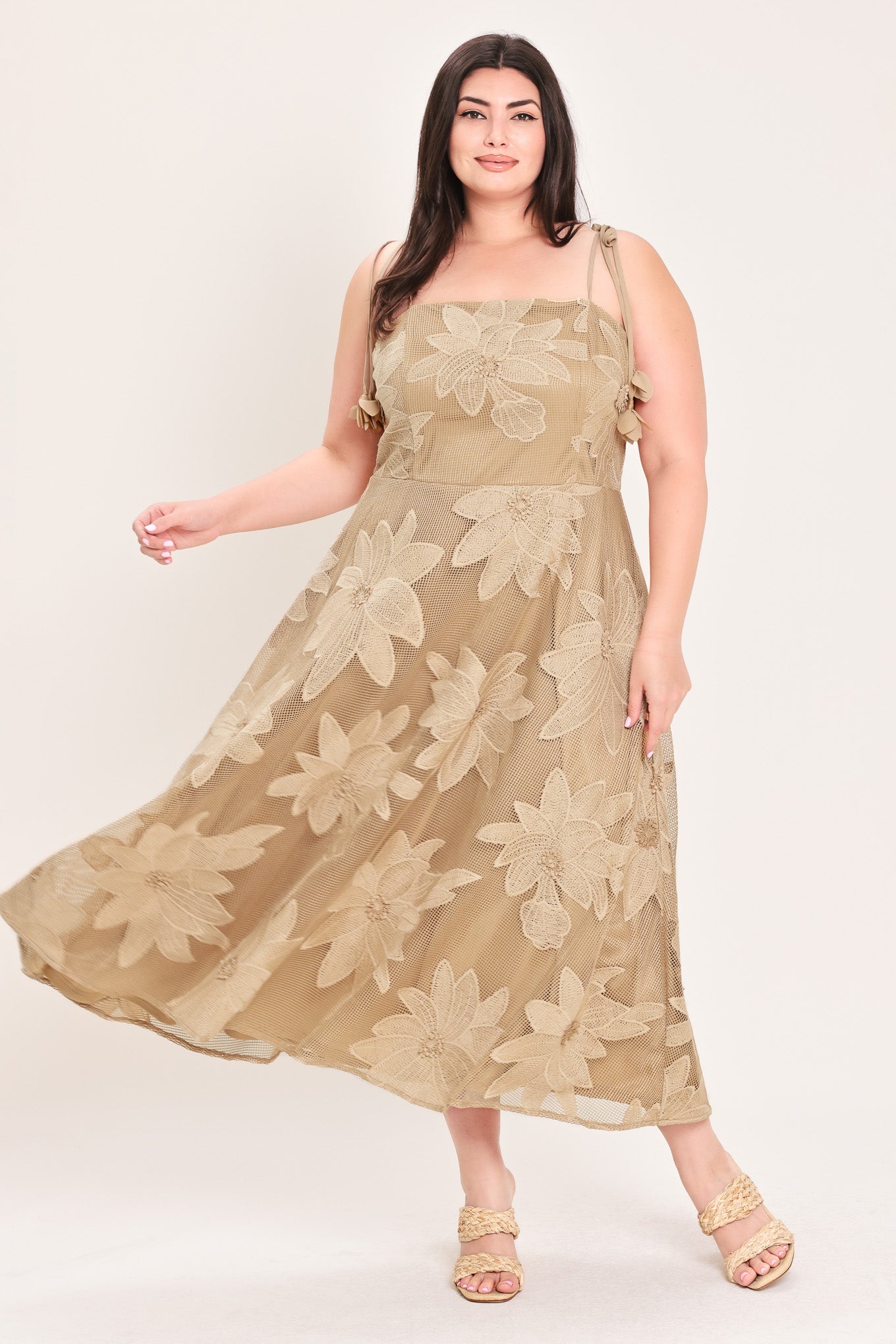 SANDY BLOOM FLORAL WOVEN LACE MIDI DRESS
