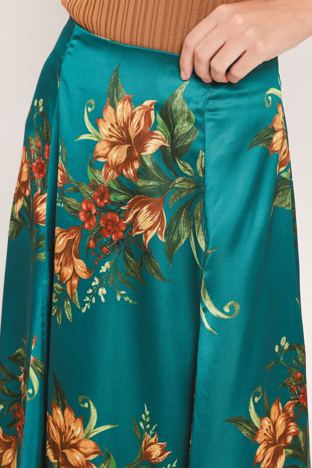 LAGOON FLOWER CHERISH WOVEN MIDI CIRCLE SKIRT