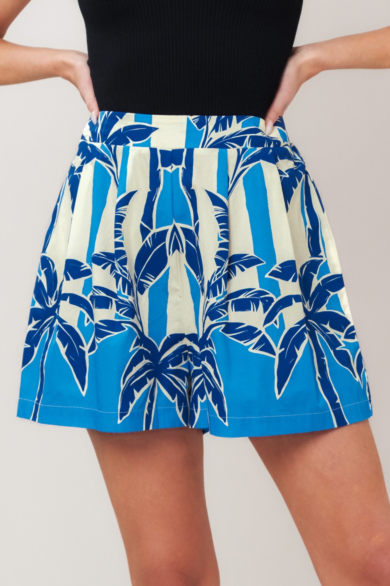NOIR RESORT WOVEN SHORTS