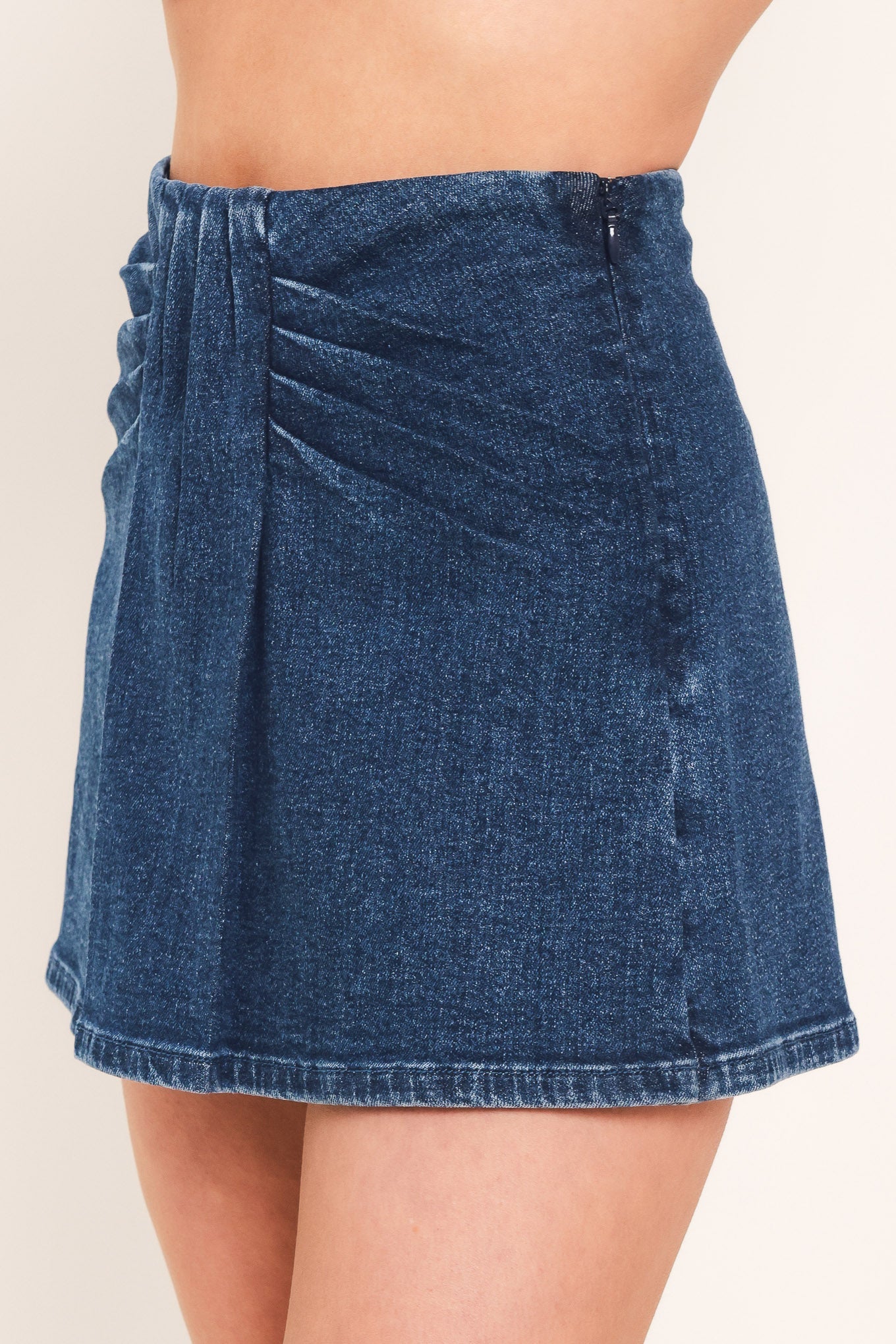 INDIGO RUCHING DENIM SKORT