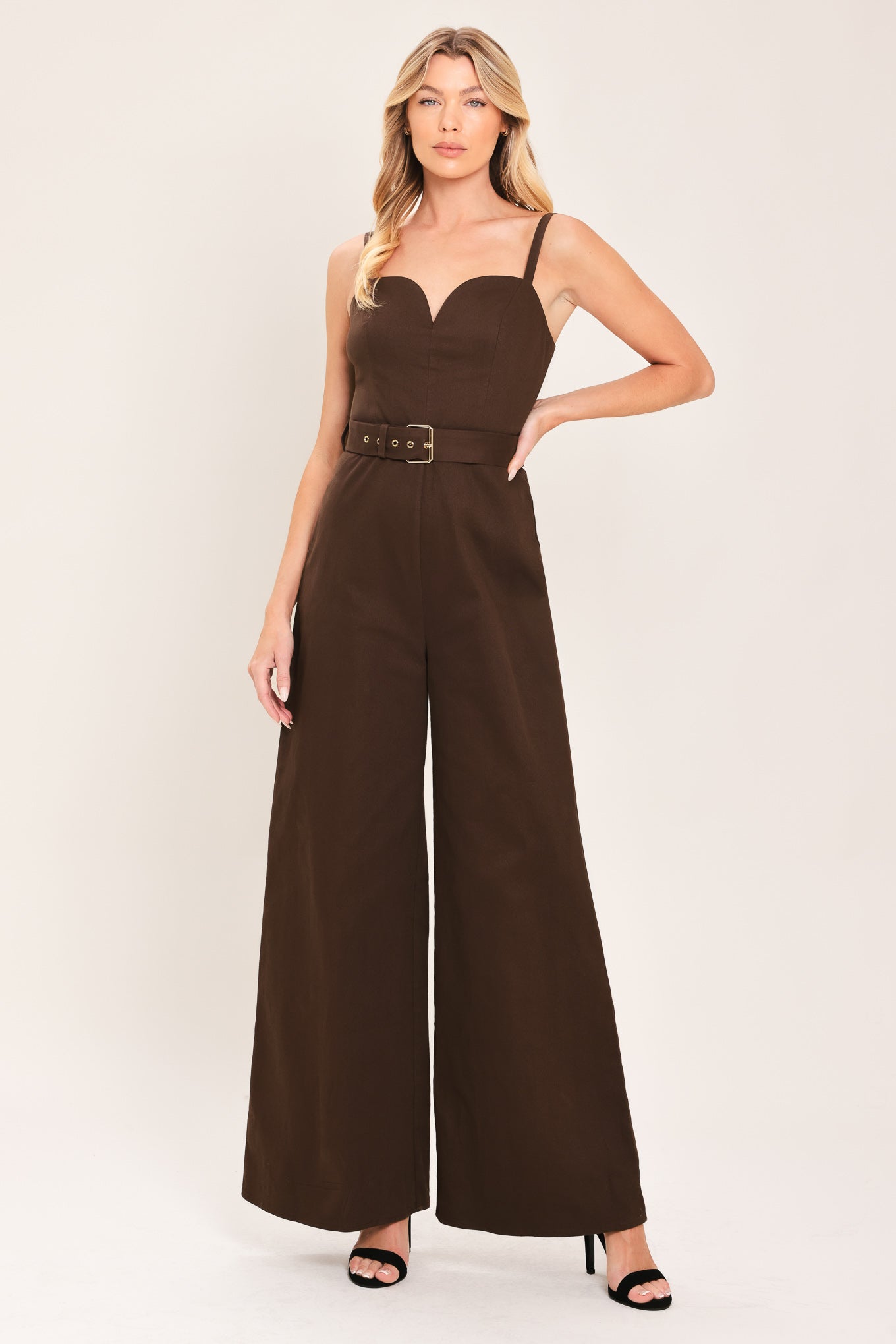 TOFFEE SWEETHEART WOVEN JUMPSUIT