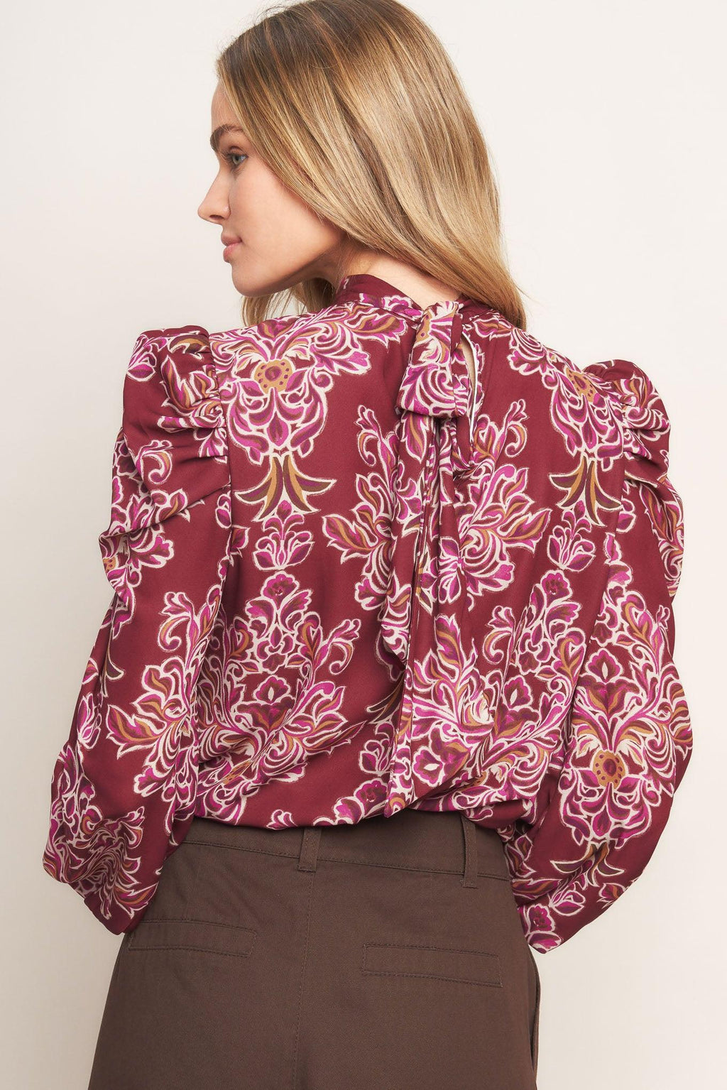 FLOATING ON BY WOVEN TOP