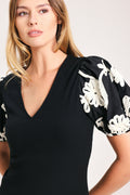 BLACK BLOOM KNIT TOP