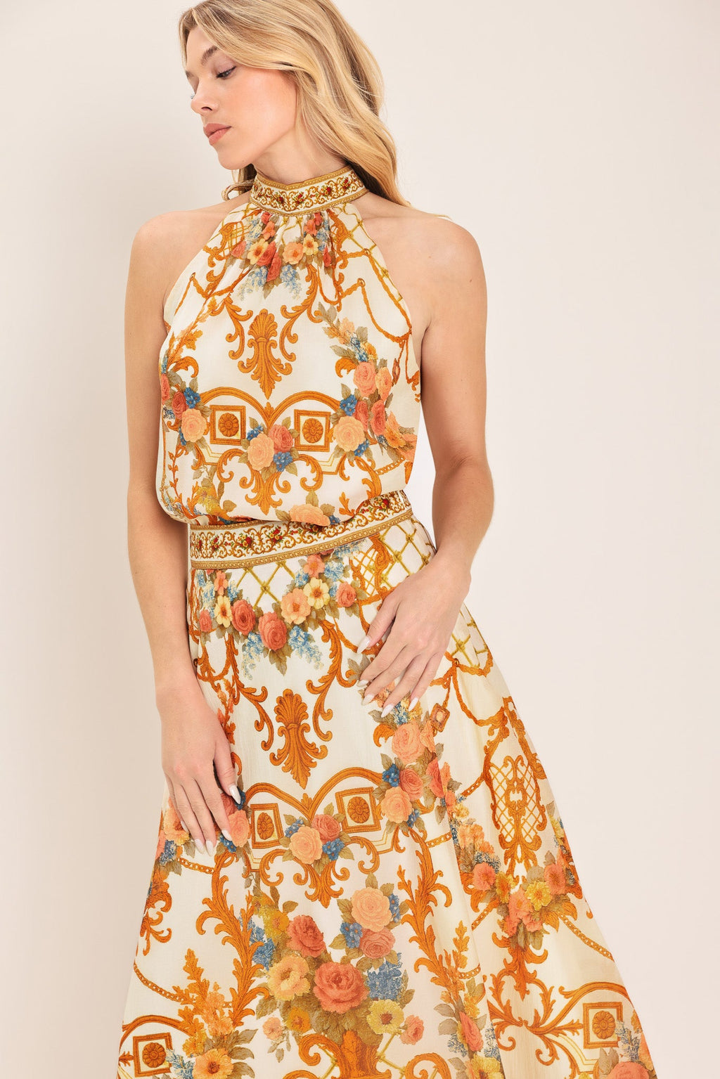 ANTIQUE BLOOM WOVEN HALTER TOP