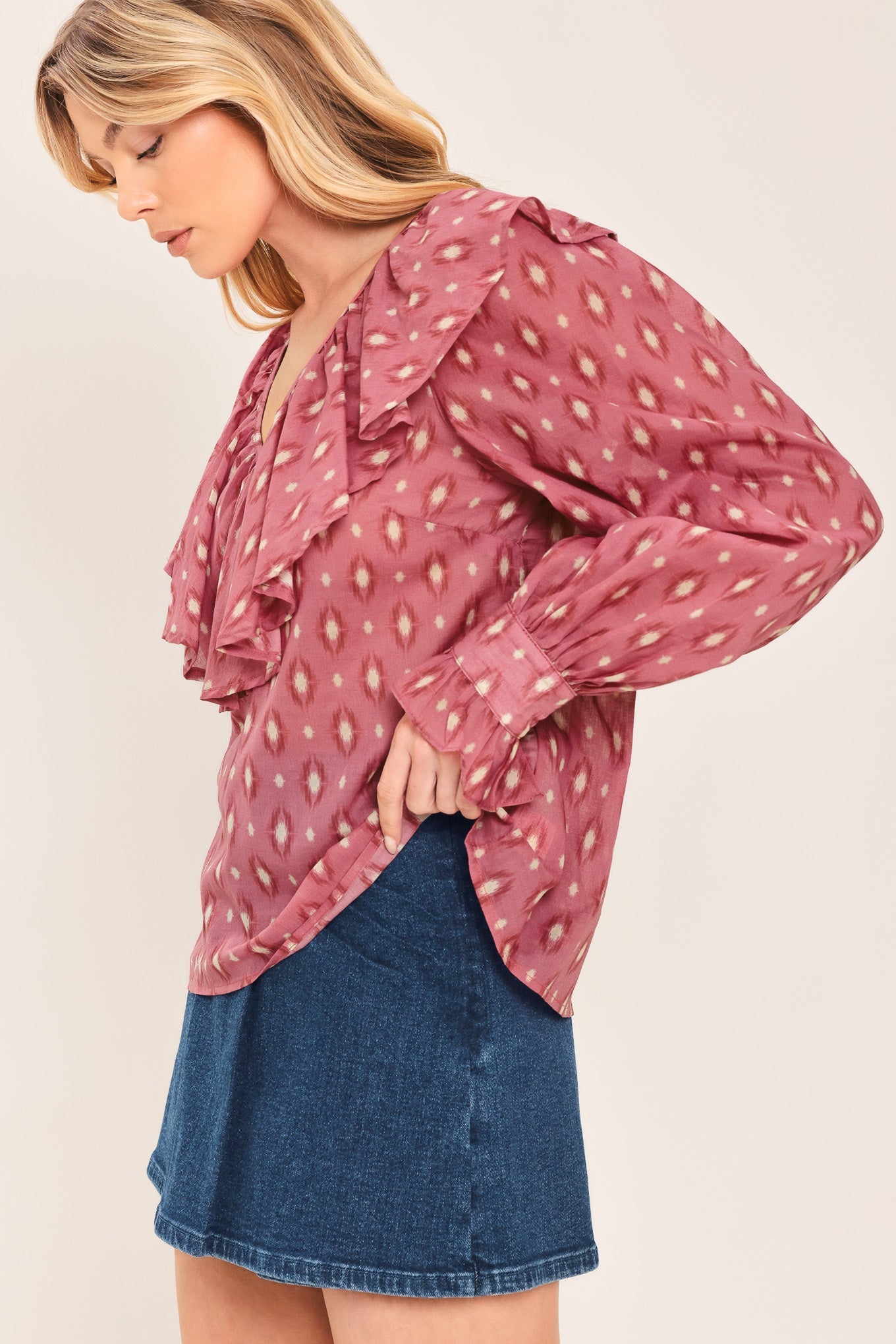 ROSE IKAT RUFFLE WOVEN TOP