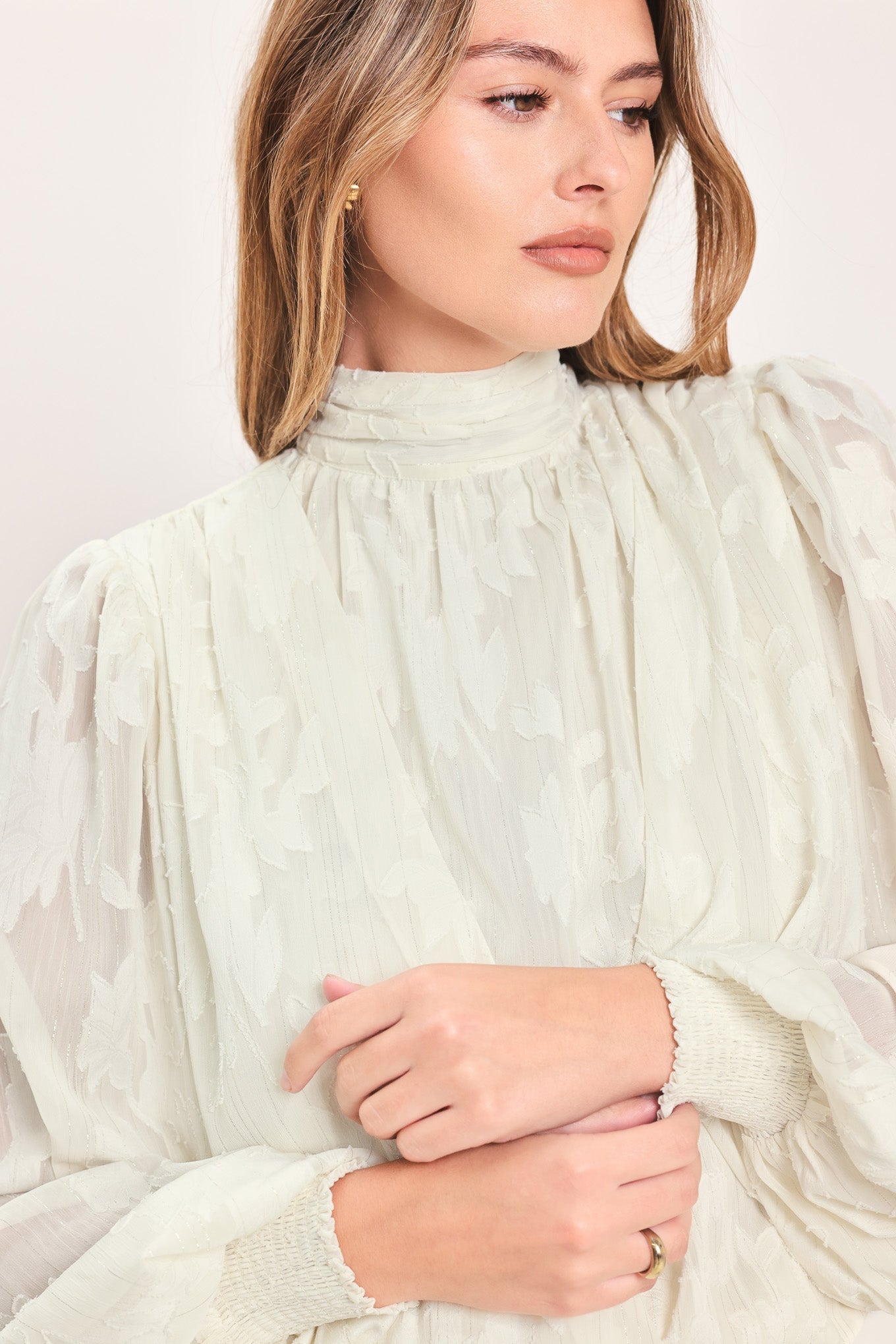 IVORY CLOUD EMBRACE WOVEN JACQUARD TOP