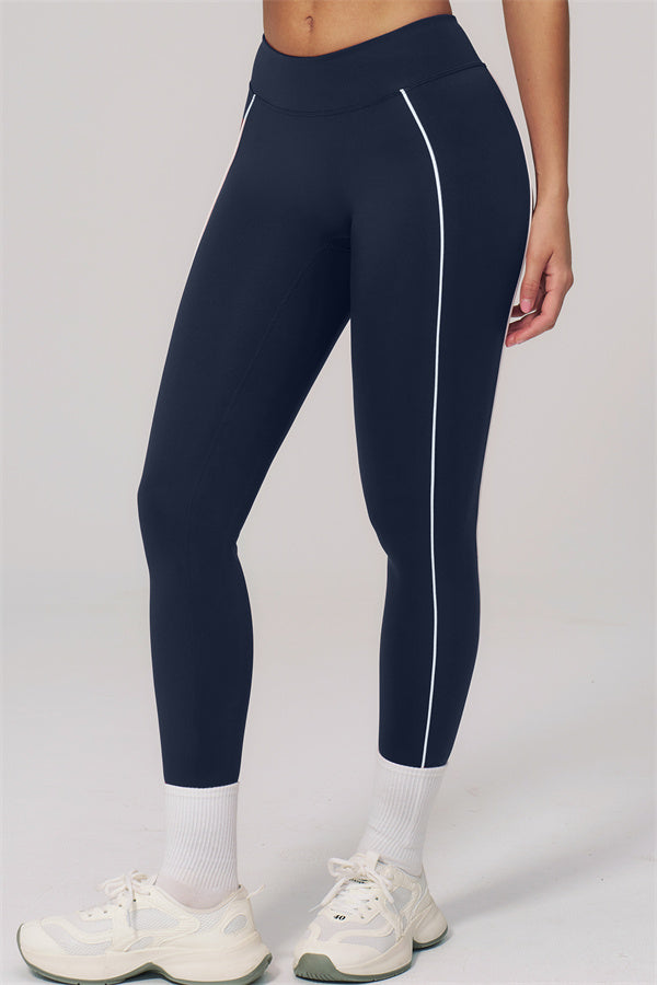 The Clarity Contour Line Sports Bra Leggings 2-Piece Set