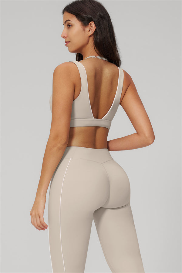 The Clarity Contour Line Sports Bra Leggings 2-Piece Set